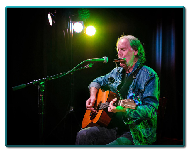 Capo Dave Williams at Grinds 'n Vine Cafe, Morgan Hill, CA